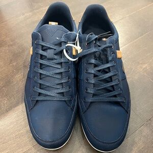 Lacoste men sneakers size 9 US